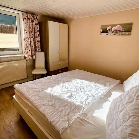 Hägerende Alte Liebe Kirr